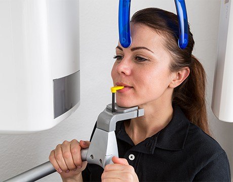 Woman receiving 3D CT scan